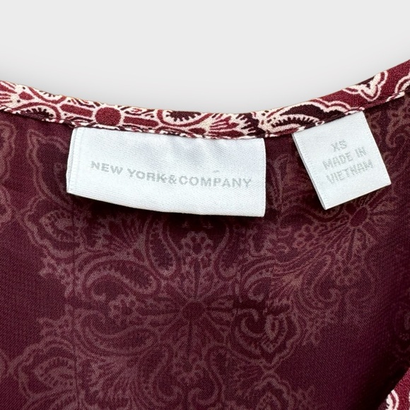 5/$35 Layered Sleeveless Blouse - Picture 2 of 6